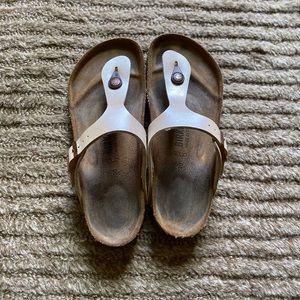 Birkenstock’s Gizeh Pearl White